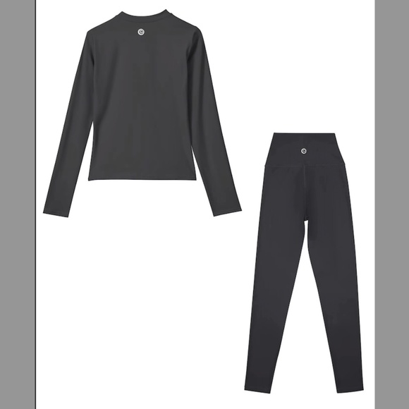 Unica Active Workout Set - Picture 2 of 2